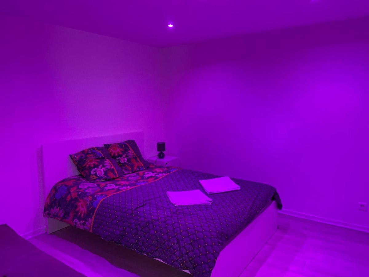 Appartement 2Eme Etage 42M2 Hyper Centre Ville / Parking Gratuit Riom Buitenkant foto